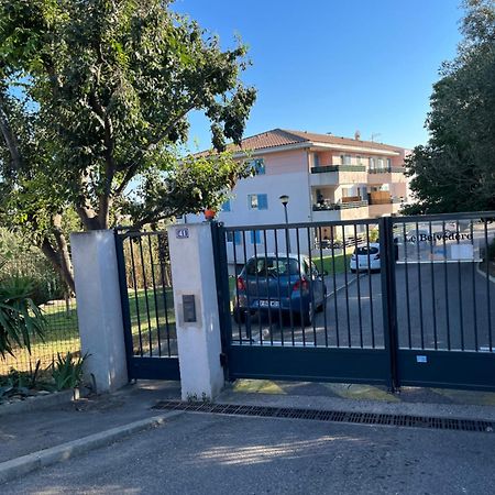 Charme Et Calme Apartment Marseille Ngoại thất bức ảnh